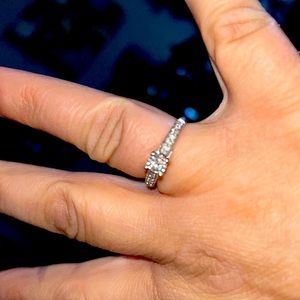 Size 7 1/4 karat silver engagement ring